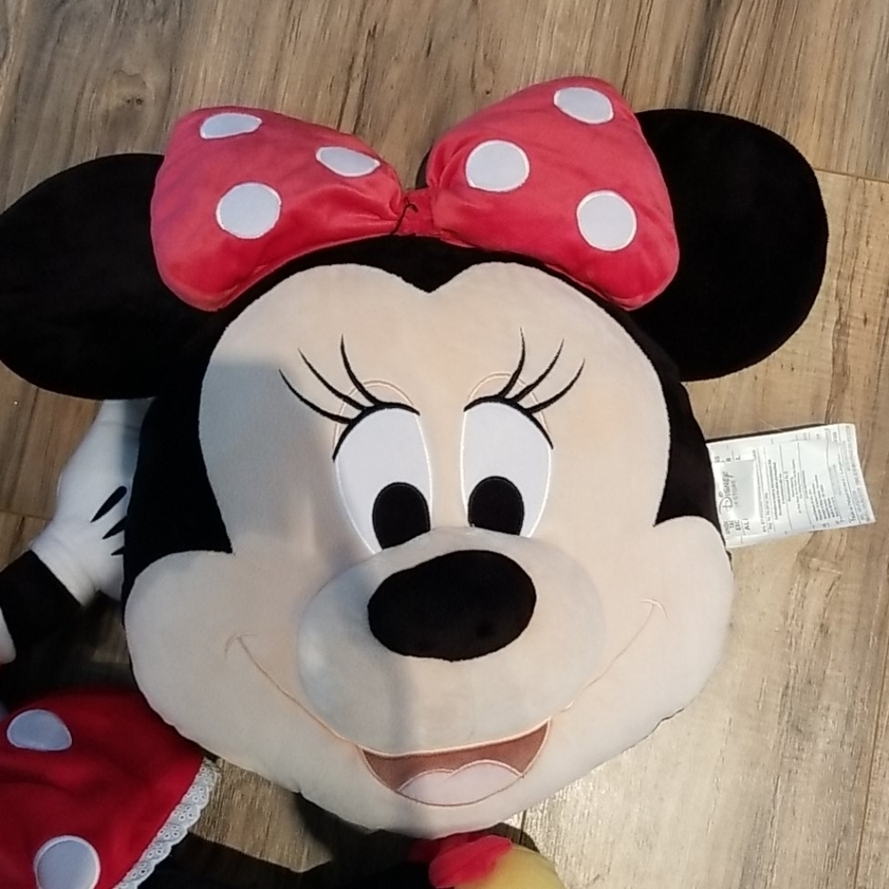 Minnie Mouse Stuffies! - Picture 2 of 7